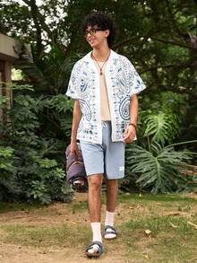 地中海风男士提花衬衫，蓝色提花花卉图案，透气夏季度假衬衫，休闲波西米亚海滩纽扣衬衫 - 彩色 - 查看 3