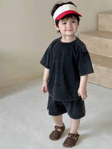 Dazy Kids Bộ 2 món áo thun cổ tròn tay ngắn và quần ống rộng cho bé trai. - Màu be - Xem 4