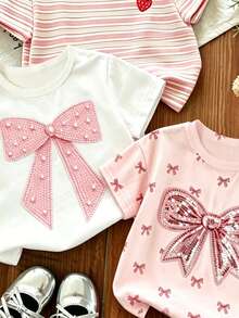 SHEIN Playful Pals 3件套女童（小号）T恤，蝴蝶结条纹草莓印花，粉白条纹粉色蝴蝶结可爱休闲舒适百搭，适合春、夏、秋、冬四季穿着。 - 彩色 - 查看 3