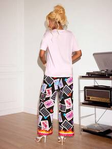 SHEIN Trolls Bộ đồ ngủ nữ in chữ hoạt hình ngộ nghĩnh, kiểu áo rộng vai trễ và quần dài, thích hợp cho mùa xuân, hè và thu. - Hồng - Xem 2