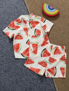 SHEIN Playful Pals 2件/組 嬰幼兒西瓜印花短袖上衣與短褲套裝 可愛白色與紅色男嬰夏季海灘度假服飾套裝 - 彩色 - 查看 4