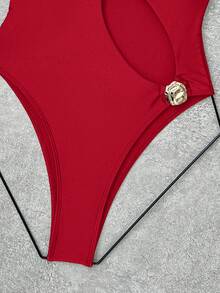 Bonvoyette Solid Color Hollow Out Asymmetric Metal Decor Swimsuit, One-Piece, Suitable For Beach Vacation - Red - View 3