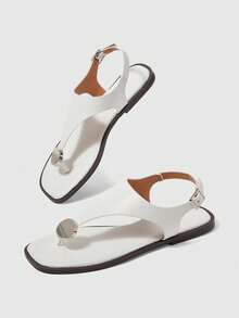CUCCOO BIZCHIC Sandalias planas cómodas y resistentes al desgaste para mujer, versátiles, con detalles metálicos para uso en exteriores - Blanco - Ver 2