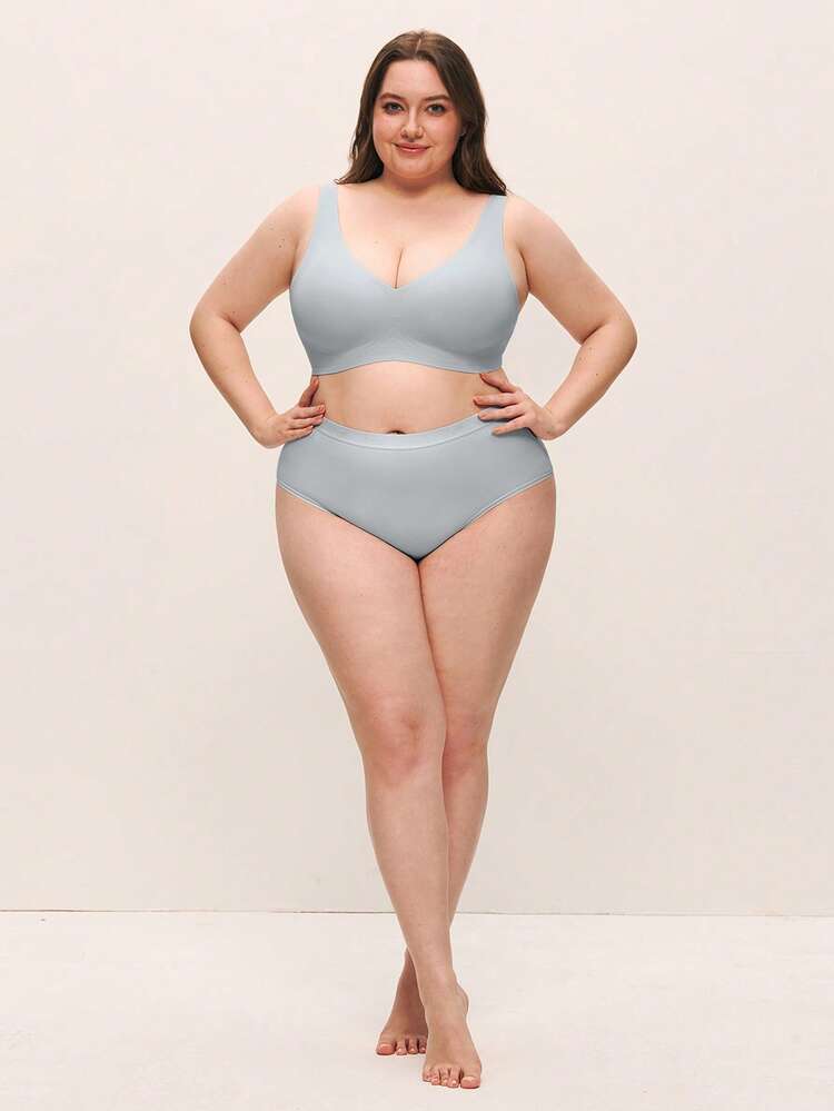 Plus Dream Curve 2ndSkin Wireless Seamless Plunge Lounge Bra