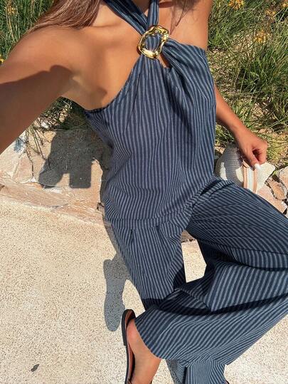 DAZY Conjunto de traje de moda para primavera y verano para mujeres, top sin mangas de cuello halter y pantalones de pierna ancha, sensación de lujo y alta gama, azul marino