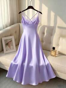 GlowEve CURVE Vestido de tirantes elegante con parches de encaje en talla grande de unicolor - Púrpura malva - Ver 2