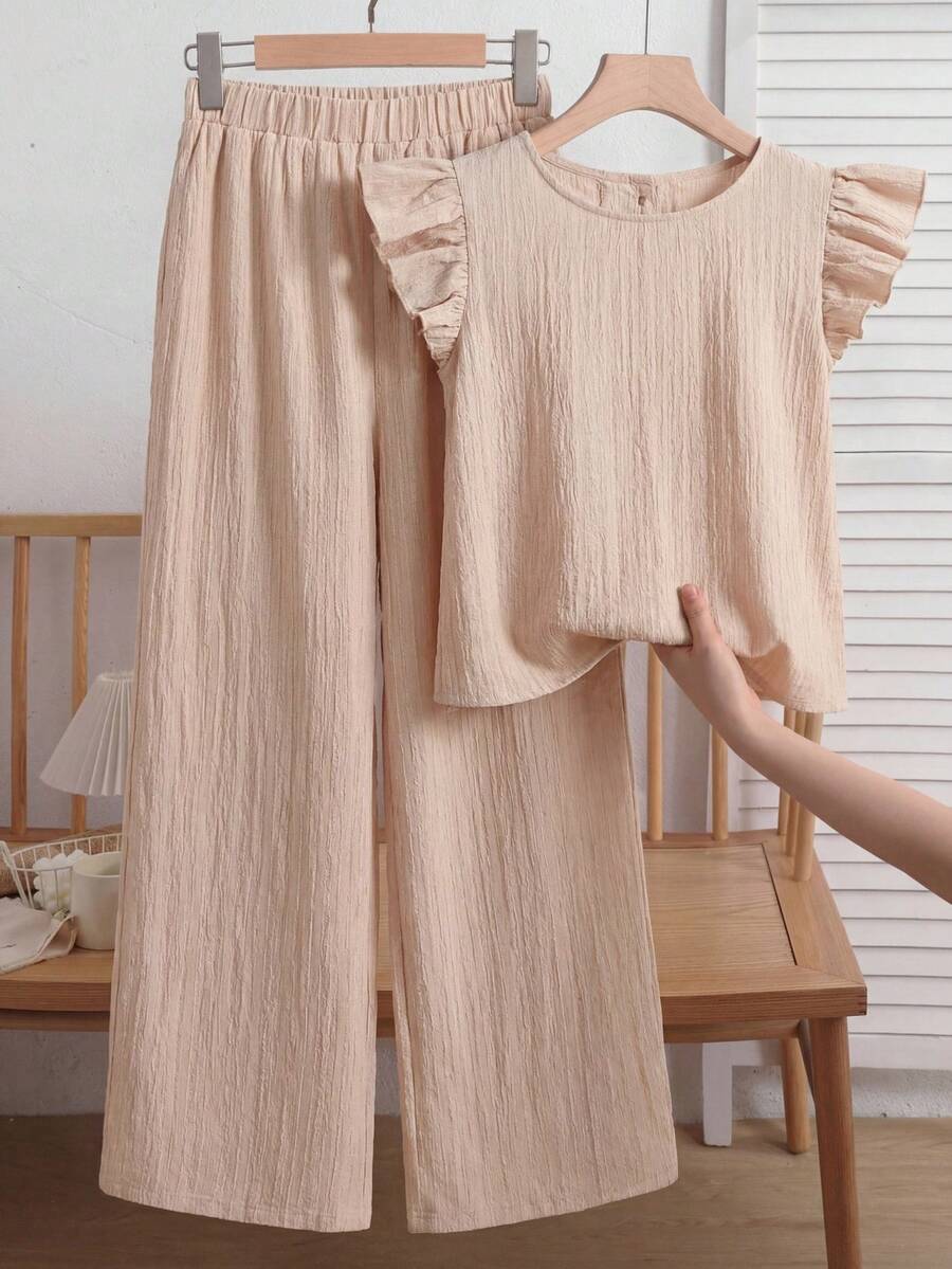 SHEIN 两件套少女休闲百搭基础款通勤装,舒适荷叶边圆领上衣搭配宽松梭织长裤,杏色,适合居家、运动、度假、外出、聚会、购物、上学、返校季等场合。 - 杏色 - 查看 1