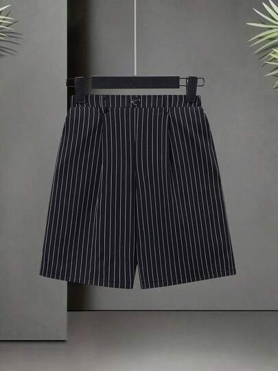 SHEIN Bộ quần áo lịch lãm thường ngày cho bé trai - Bộ vest đen và quần short, phong cách Y2K, SS26, quần short mùa hè, trang phục mùa hè, quần áo mùa hè, phù hợp cho mùa xuân/hè, trang phục thường ngày, ngày Valentine, hẹn hò, du lịch, kỳ nghỉ, họp mặt gia đình, tựu trường, mùa cưới, sự kiện trang trọng, thể thao, tiệc sinh nhật.