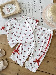 SHEIN 2pcs/Setelan Dua Potong Kasual Musim Panas untuk Bayi Perempuan: Atasan Lengan Pendek Kasual Motif Ceri dengan Pita dan Celana Panjang - MultiWarna - View 6