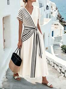Breezaya +Váy nữ cổ chữ V kẻ sọc phối ghép casual đi nghỉ mát, váy nữ mặc đi nghỉ dưỡng mùa hè Ele - Màu be - Xem 9