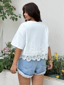 GalTyme Spring Washed Snowflake Plus Size Short Sleeve T-Shirt - White - View 2