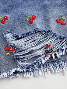 SHEIN MOD Plus Size Cherry Embroidery Casual Denim Shorts - Medium Wash - View 3