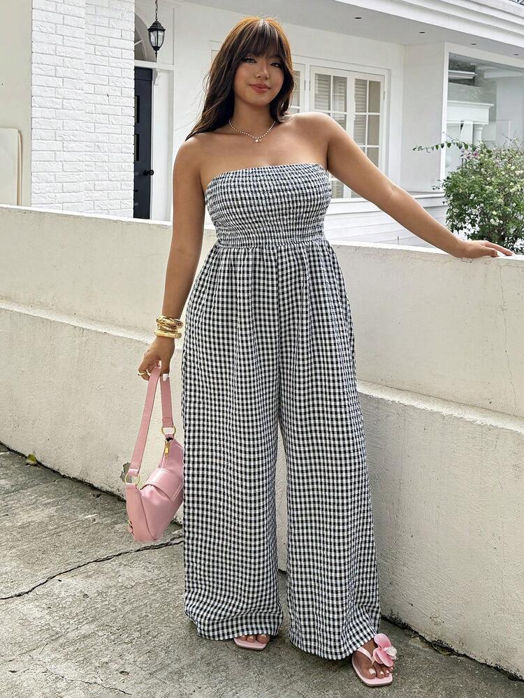 GalTyme Plus Size Women Plaid Halter Wide Leg Jumpsuit - Black and White - View 3