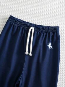 SHEIN Bộ đồ 2 món cho bé trai/bé gái màu xanh lá cây, chất liệu vải mềm mại, co giãn, thêu họa tiết, gồm áo tay ngắn và quần cạp chun, thích hợp cho dã ngoại, nghỉ hè, đi học và ở nhà. - Nhiều màu - Xem 6