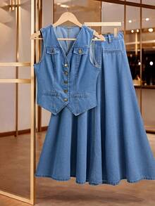 GlowEve Set Denim Kasual Wanita Model Rompi dan Rok Berkerah V Kancing Tunggal - Biru - View 1