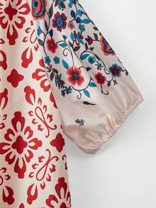 Linhara Kemeja Kerah Potongan Motif Bunga Ukuran Besar - Merah - View 4