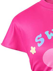 SHEIN Bộ đồ thường ngày cho bé gái tuổi teen, gồm áo thun ôm dáng, họa tiết hoa và chữ hoạt hình, có bèo nhún và quần ống rộng giả denim, thích hợp cho kỳ nghỉ xuân/hè. - Nhiều màu - Xem 9