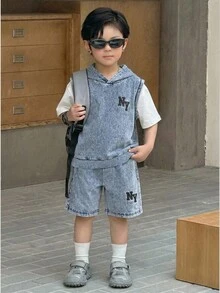 2pcs/Set Young/Toddler Boys' New Fashion Distressed Stonewashed Letter Print Blue Knit Denim Sleeveless Hoodie And Loose Fit Long Jeans Shorts Set Spring Summer,For Kids Boys Spring/Summer Dailywear Outfits,Boys Streetwear Outfits,Beach Vacation Outfits For Boys,Boys Summer Boho Outfits,Casual Clothes For Boys ,Graphic Jeans Boys,Toddler Two-Piece Set,4-Year-Old Boys Two-Piece Set,Summer Two-Piece Set,Casual Two-Piece Set, Denim Two Piece Set For Kids, Demin Outfits Sets For Kids, Boys Classy Summer Sets, 2 Pcs Boy Set, Korean Boys Outfits Over Size - Light Wash - View 4