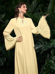 SHEIN Najma Đầm kiểu Ả Rập thanh lịch với ren hoa xếp ly, khoét rỗng và cổ áo thắt nơ đính hạt. - Màu vàng - Xem 6