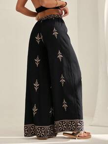 SHEIN Tall CURVE Calça Pantalona Estampada de Estilo Boêmio para Mulheres Plus Size, Essencial para o Verão - Preto - Visão 2