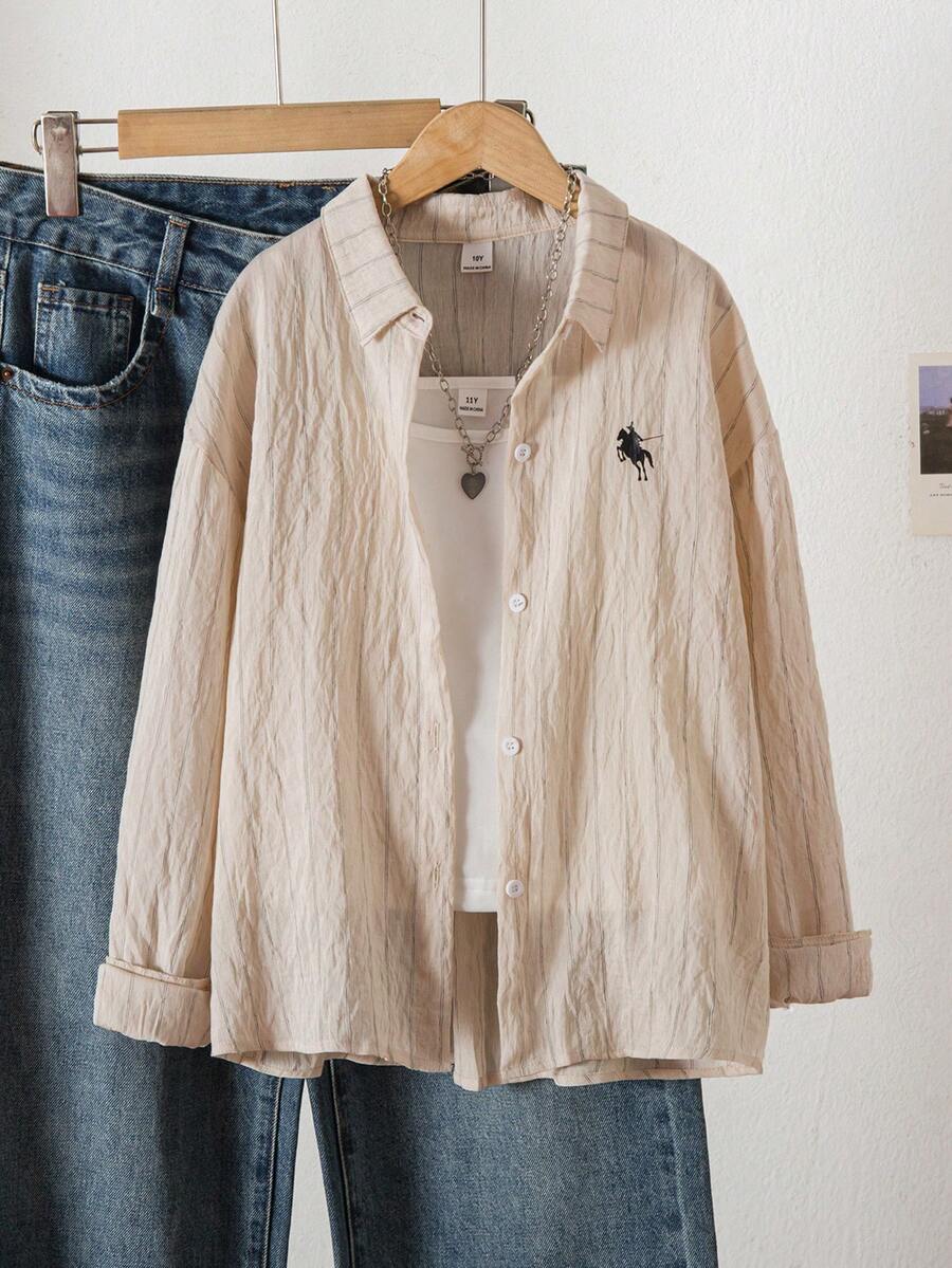 SHEIN 青少年女孩（13-19岁）休闲简约米白细条纹长袖纽扣衬衫，春秋季轻薄透气面料，饰有Polo刺绣，适合日常上学和休闲外出穿着。