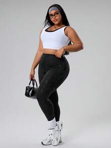 SHEIN Sports 大尺碼裂紋印花緊身褲，緊身貼合，提臀，運動風 - 黑色 - 查看 8