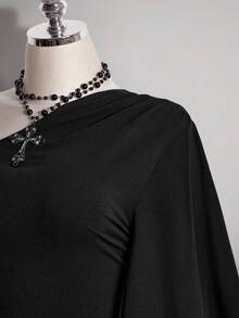 SHEIN ICON 大码女式复古Y2K不对称肩部喇叭袖黑色T恤 - 黑色 - 查看 6