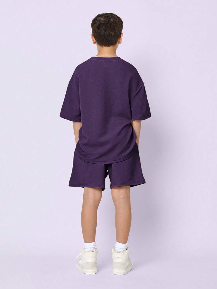 Textured T-Shirt And Shorts Set With Contrast Stripes