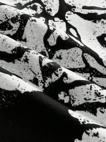 EVRINFINITE 街头风黑色T恤，骷髅图案，白色印花 - 白色 - 查看 5
