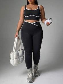 Dewbera Dewbera Plus Size Women Contrast Color Close-Fitting Comfortable Sports Set - Black and White - View 1