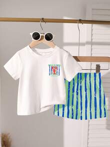 SHEIN Playful Pals Bộ đồ thể thao phong cách nghỉ mát cho bé trai, gồm áo thun ngắn tay và quần short in hình tôm sọc, quần in họa tiết toàn thân, thích hợp cho kỳ nghỉ, tiệc tùng, mùa xuân/hè, nhẹ nhàng và thoải mái, trang phục thường ngày mùa hè, đi học, dã ngoại, quà tặng. - Nhiều màu - Xem 6