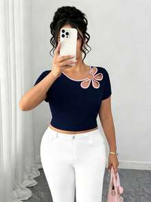 SHEIN Elenzya Áo thun ngắn tay cỡ lớn dành cho nữ, thiết kế hoa văn khoét rỗng. - Màu xanh hải quân - Xem 5