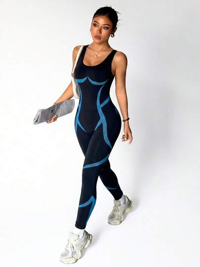 Seamluxe SHEIN Sport Bộ áo liền quần nữ phối màu tương phản, lưng chéo, cạp cao, ôm sát tôn dáng, thích hợp cho tập luyện, chạy bộ, mặc thường ngày và tập yoga. Chất liệu mềm mại, thoải mái, phù hợp cho tập luyện, chạy bộ, mặc thường ngày và tập yoga.
