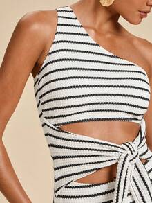 SHEIN TRVLCHIC Áo tắm liền thân nữ mùa hè đi biển, họa tiết sọc, khoét lỗ, xoắn phía trước. - Nhiều màu - Xem 6