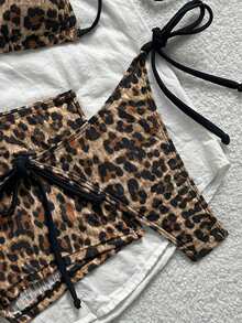 Swim Vcay Bộ 3 món gồm áo tắm hai dây gợi cảm kiểu yếm cổ yếm, quần bikini dây mảnh buộc bên hông và quần short ngắn. - Nhiều màu - Xem 5