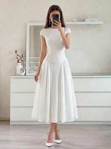 SHEIN Girlism 少女白色腰部褶皱设计连衣裙，白色修身休闲简约舒适收腰纯色长裙，适合派对/约会/情人节 - 白色 - 查看 2
