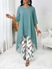 SHEIN Lady Bộ đồ 2 món cỡ lớn: Áo cổ tròn màu trơn và quần in họa tiết. - Nhiều màu - Xem 1