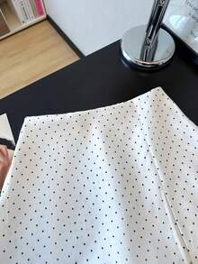 Franclia Quần short nữ thanh lịch, xẻ tà, xếp ly, in họa tiết chấm bi, thích hợp cho hẹn hò, công sở, đi làm, kinh doanh, ở nhà, đi chơi và các dịp khác. Váy trắng, bộ đồ phối đen trắng, bộ váy chấm bi, đầm nữ, váy chấm bi, đầm chấm bi nữ, quần short nữ thanh lịch cho mùa hè - trắng - Xem 3
