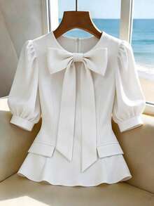 SHEIN Franclia Áo sơ mi nữ trắng thanh lịch, tay phồng, đa năng, cổ nơ lớn, túi giả, áo sơ mi công sở, áo kiểu thường ngày, cần thiết cho mùa hè, váy sơ mi trắng, đi làm, hàng ngày, mùa đông, mùa xuân, mùa thu, họp hành, đàm phán kinh doanh, văn phòng hàng ngày, hẹn hò, trang phục công sở cho giáo viên thành thị, trang phục Giáng sinh và năm mới, tụ họp thường ngày, trang phục du lịch, năng động, thanh lịch, tối giản, trang phục bốn mùa, trang phục đi biển, trang phục mùa hè, áo sơ mi đi làm, áo đi biển, áo kiểu trang trọng, trang phục mùa hè cho nữ. - trắng - Xem 7