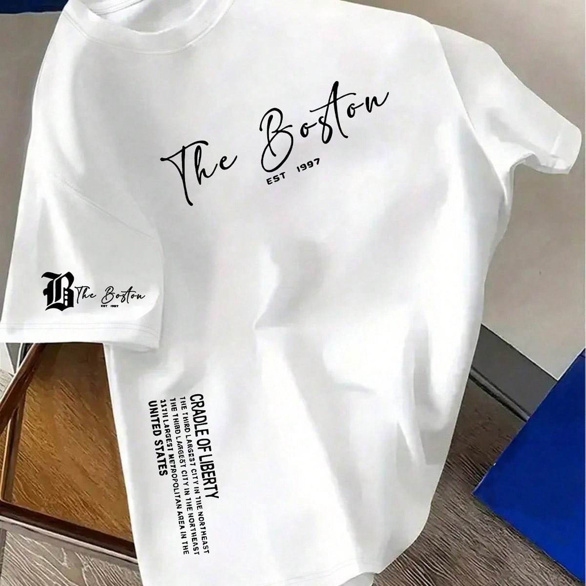 Camiseta casual de manga corta con cuello redondo y estampado de eslogan, talla estándar para hombre