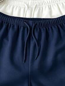 SHEIN Bộ đồ thể thao 2 món cho nữ tuổi teen gồm áo nỉ và quần short cạp chun, chất liệu vải dệt kim thoải mái, dáng rộng, phù hợp cho phong cách đường phố mùa xuân/hè. - trắng - Xem 4