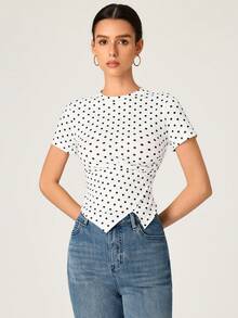 SHEIN BASICS Áo thun nữ cổ tròn tay ngắn in họa tiết chấm bi, vạt áo bất đối xứng - Đen và trắng - Xem 3