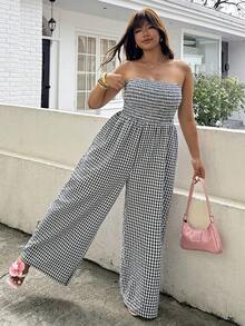 GalTyme Bộ jumpsuit ống rộng cổ yếm kẻ caro cỡ lớn dành cho nữ - Đen và trắng - Xem 6