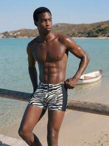 Manfinity KASUA Pantaloncini da bagno casual da uomo con stampa a blocchi di colore a motivo zebrato - Bianco e nero - Visualizzare 5