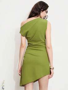 2026 Modichic Vestido corto sin mangas para mujer con diseño asimétrico de hombro, cintura fruncida y bajo sesgado, de diseño elegante y de alta gama - Verde - Ver 3