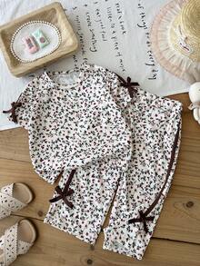 SHEIN 2pcs/Baby Girl's Summer Casual Two Pieces Set: Short-Sleeved Casual Floral Print Patchwork Top With Ribbon Bow And Long Pants - Multicolor - View 4