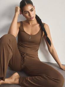 Ocili Comfortable Minimalist Sleeveless Pants Shell Button Pajama Set, Baby Pink Women Loungewear - Brown - View 2