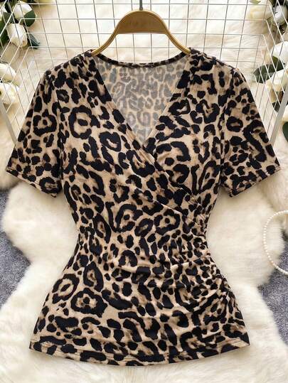 Franclia Plus Size Women's French Casual Elegant Leopard Print V-Neck Short Sleeve T-Shirt