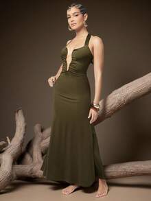 Hauture Curved Hardware Keyhole Halter Maxi Dress - Army Green - View 4