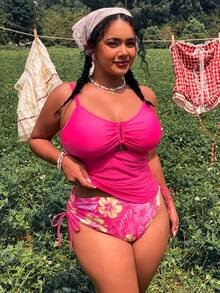 SHEIN Swim Curve بكيني قطعتين مطبوع بزهور ذو خصر عالي مع رباط للسيدات كبيرات الحجم موديل ربيع 2026 - روز أحمر - مشاهدة 5